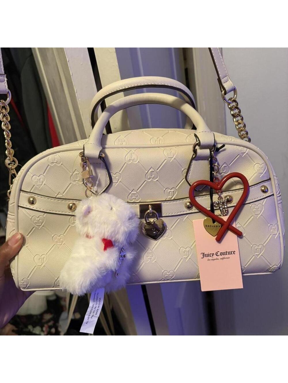 Juicy Couture white bag #y2k #2000sfashion #bagcharms #coquette